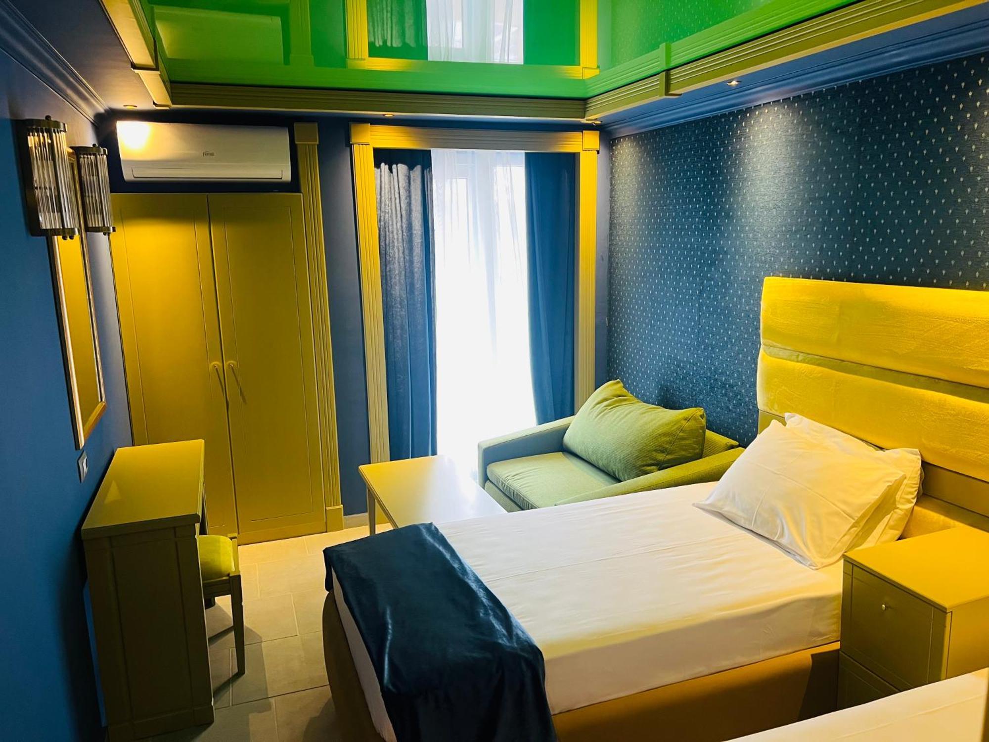 Hotel Craiova By Phoenicia Blue View 奥林普 外观 照片