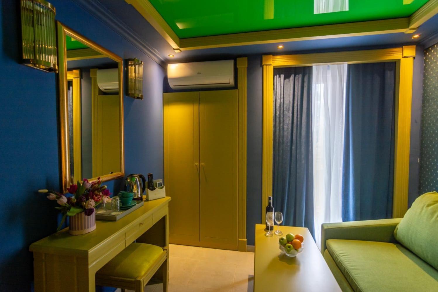 Hotel Craiova By Phoenicia Blue View 奥林普 外观 照片