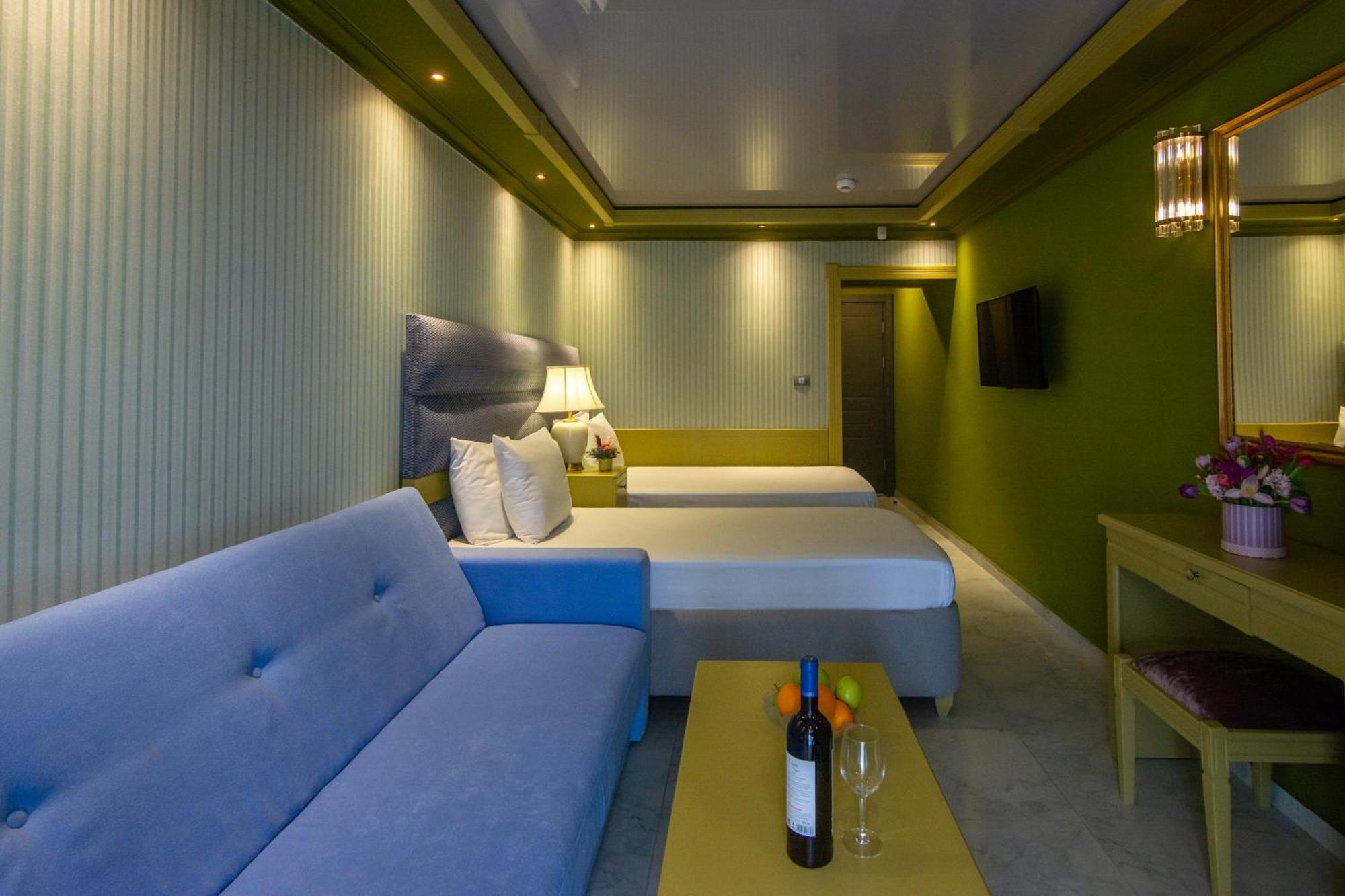 Hotel Craiova By Phoenicia Blue View 奥林普 外观 照片